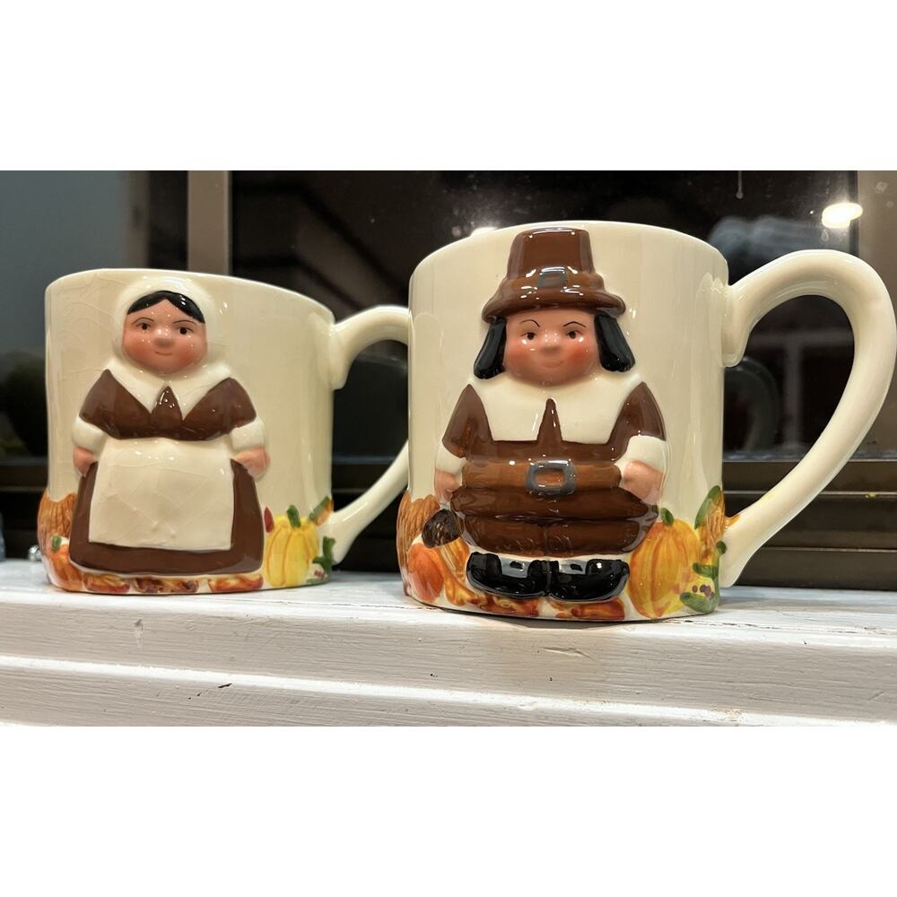 VINTAGE PUBLIX PILGRIMS PAIR LARGE MUGS